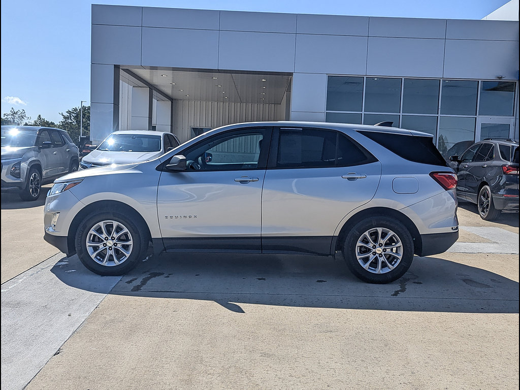 Used 2020 Chevrolet Equinox LS w/ LS Convenience Package AWD/4WD image 10