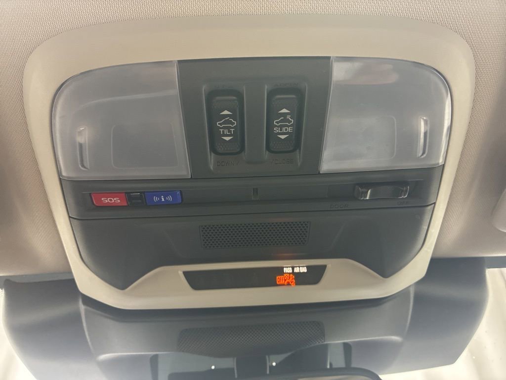 Used 2024 Subaru Crosstrek 2.0i Premium image 18