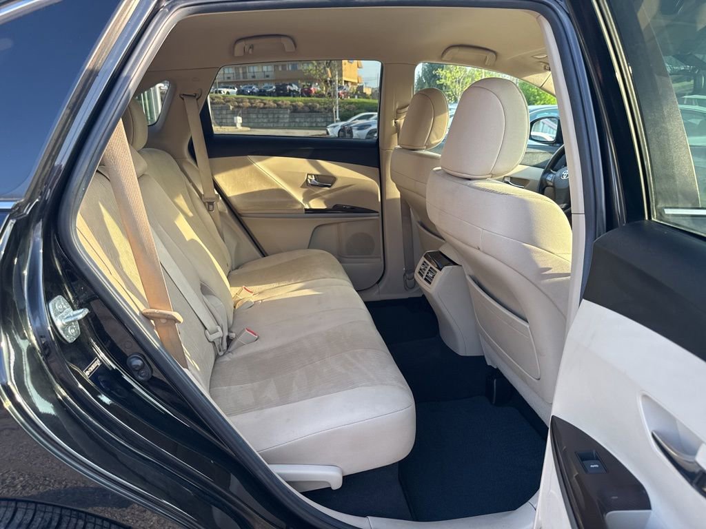 Used 2012 Toyota Venza LE w/ LE Convenience Pkg AWD/4WD image 6