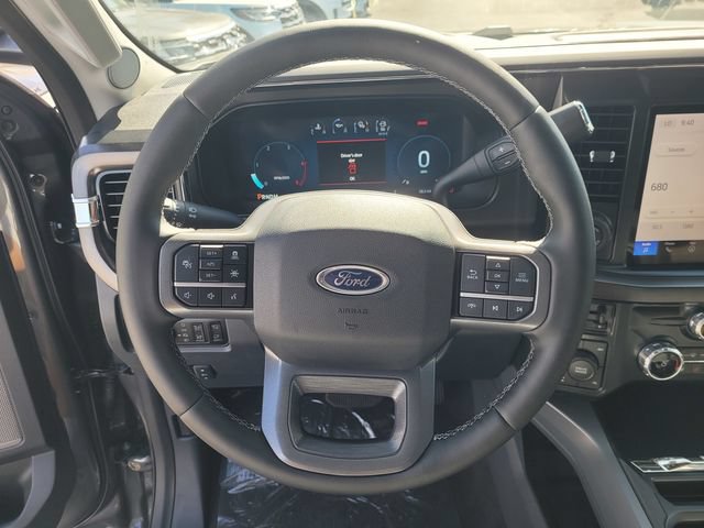 New 2026 Ford F250 Lariat w/ Black Appearance Package AWD/4WD image 9