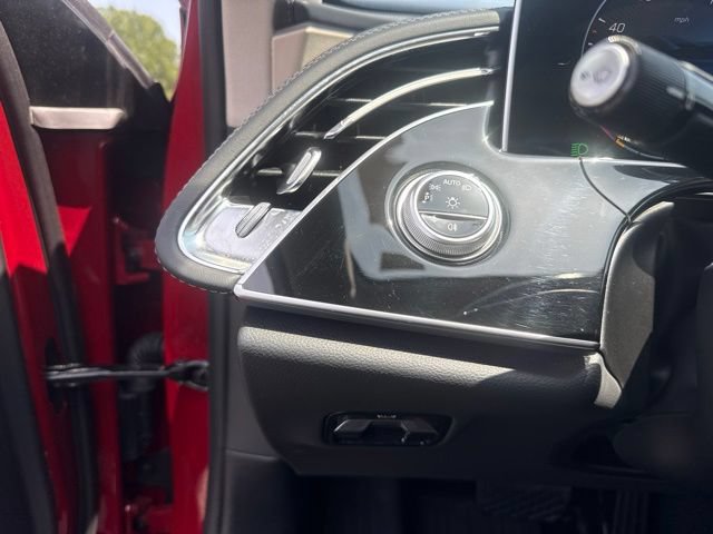 Used 2025 Mercedes-Benz E 350 Sedan image 26