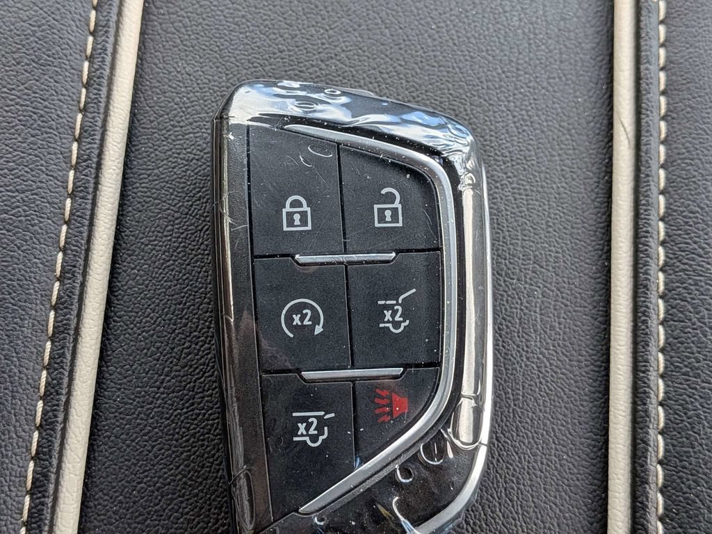 Certified 2021 Cadillac Escalade Premium Luxury w/ LPO, Illumination Package AWD/4WD image 33