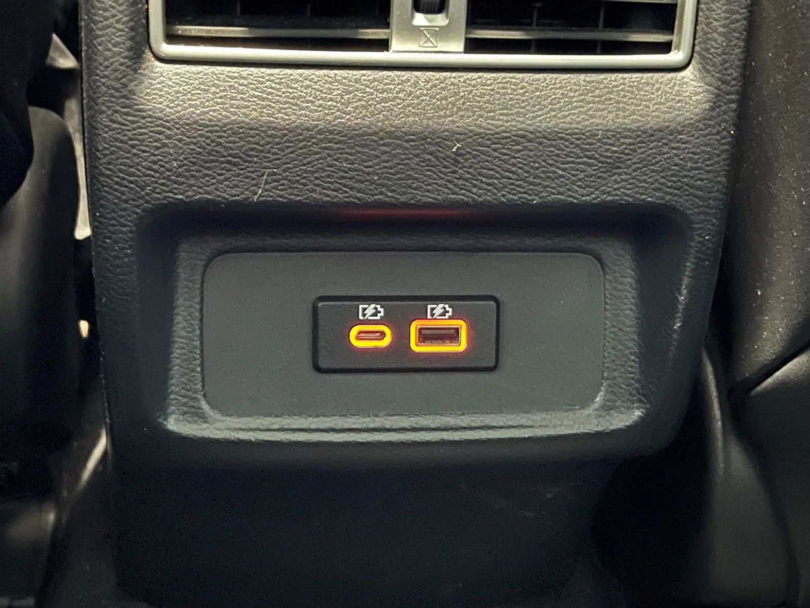 Used 2022 Nissan Maxima SR w/ Sport Mat Group FWD image 39