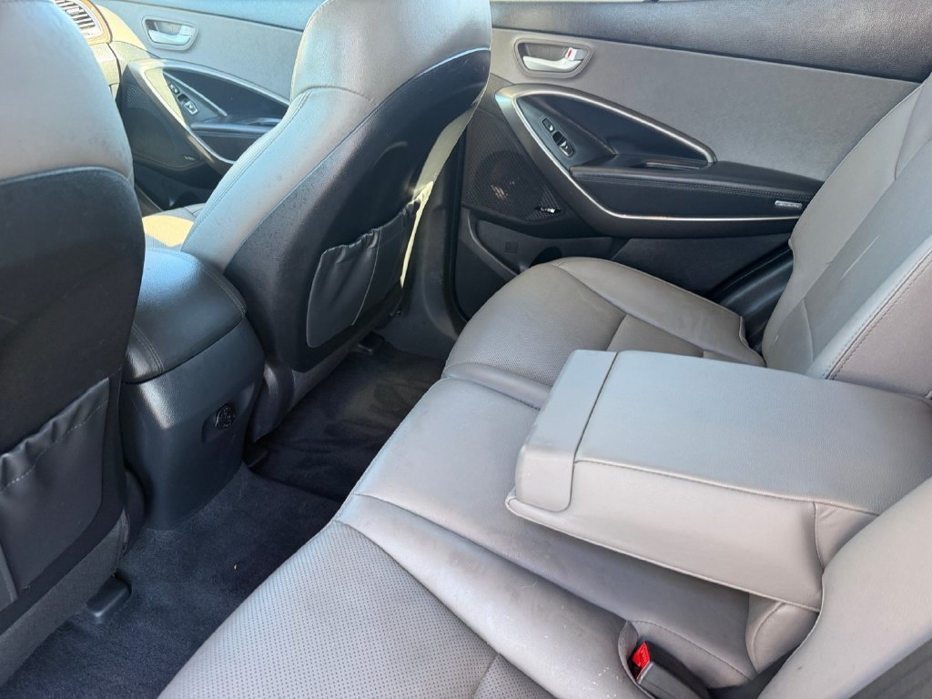 Used 2017 Hyundai Santa Fe Sport FWD image 17