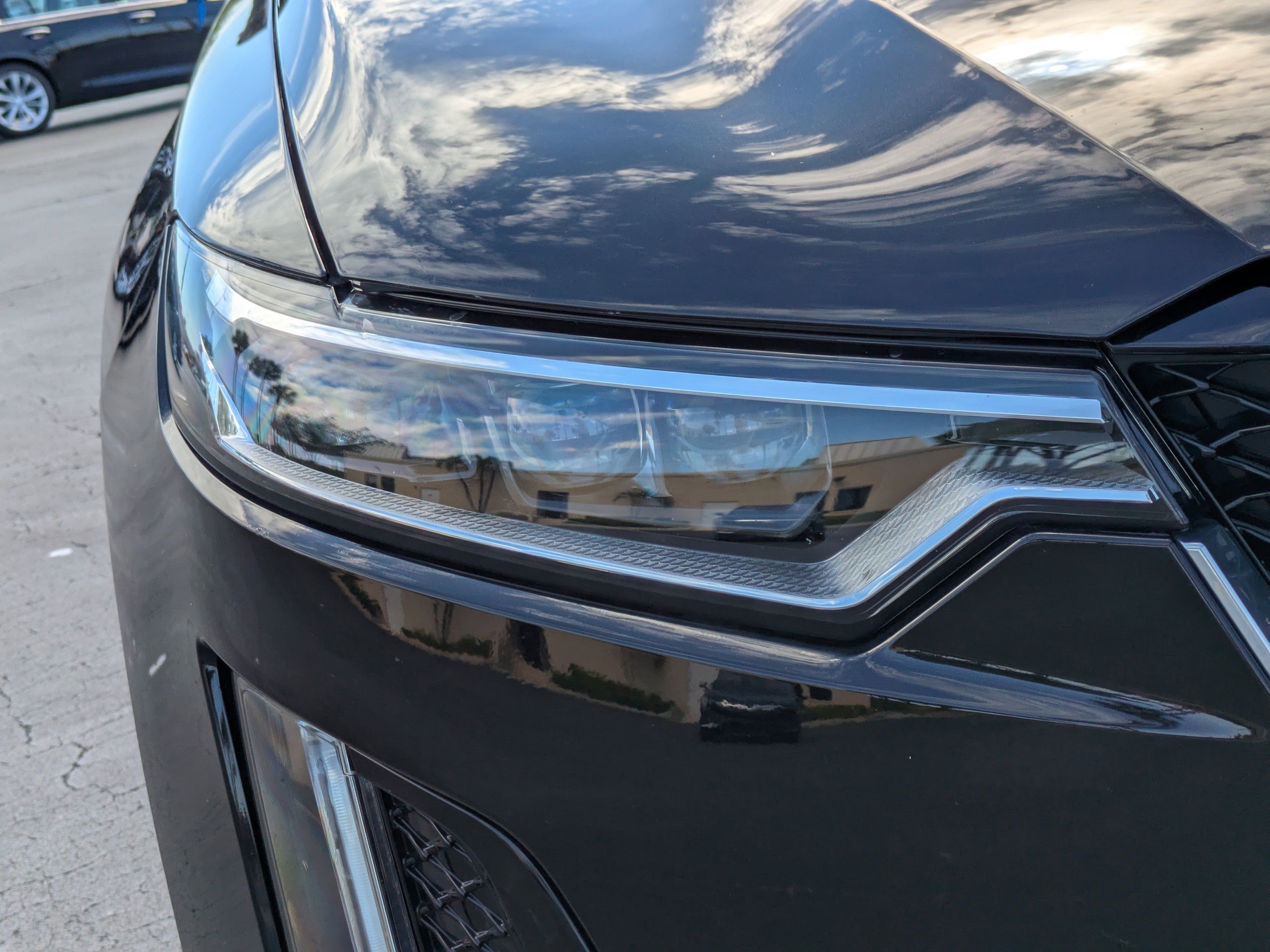 Certified 2023 Cadillac XT6 Sport w/ Platinum Package image 9