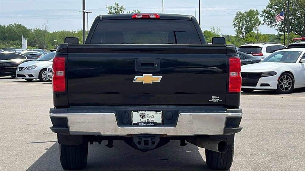 Used 2015 Chevrolet Silverado 3500 W/T AWD/4WD image 6