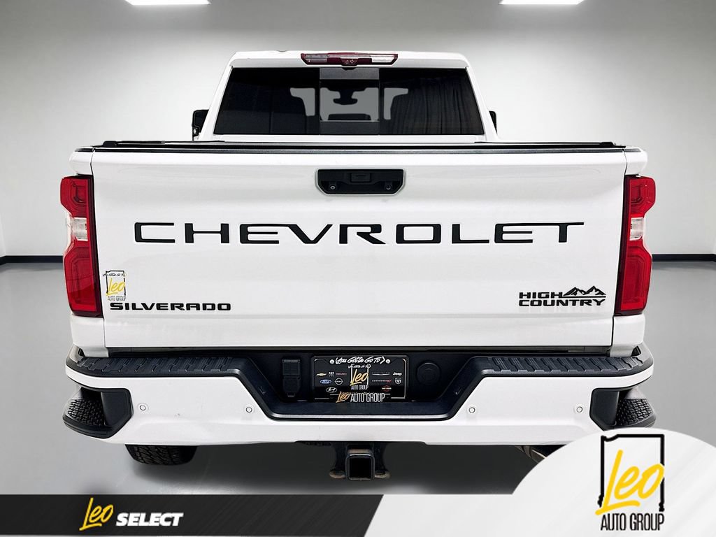 Used 2022 Chevrolet Silverado 3500 High Country w/ Technology Package AWD/4WD image 9