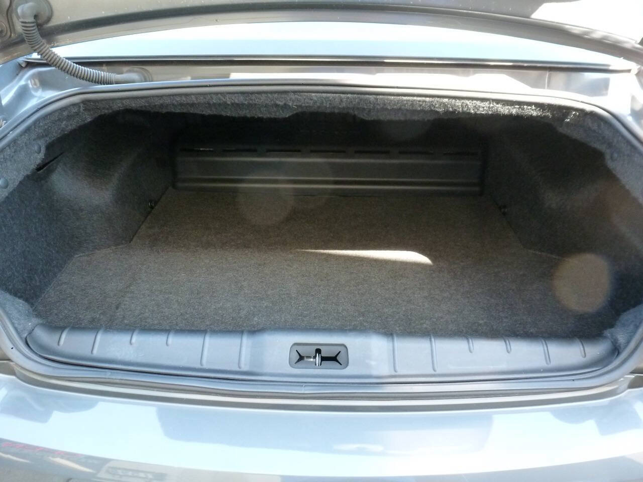 Used 2009 Chevrolet Malibu Hybrid FWD image 15