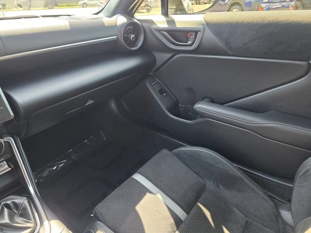 Used 2024 Toyota GR86 Premium RWD image 31