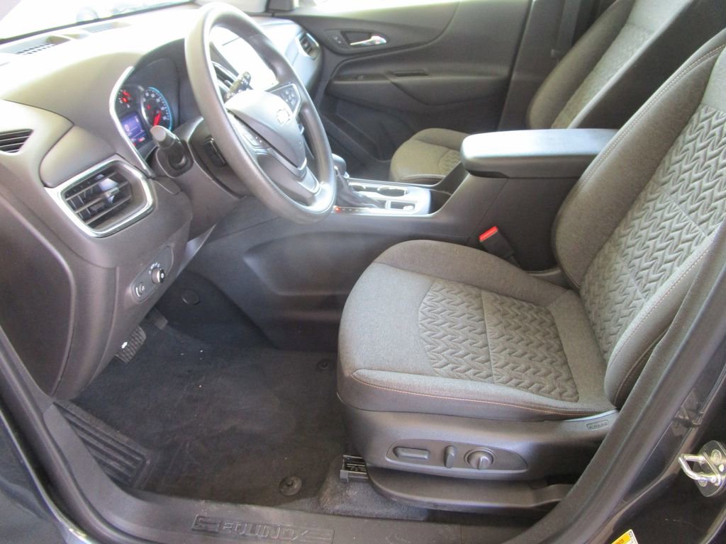 Used 2023 Chevrolet Equinox LT w/ LPO, Floor Liner Package FWD image 22