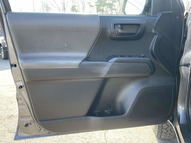 Used 2022 Toyota Tacoma SR w/ SR Convenience Package image 16