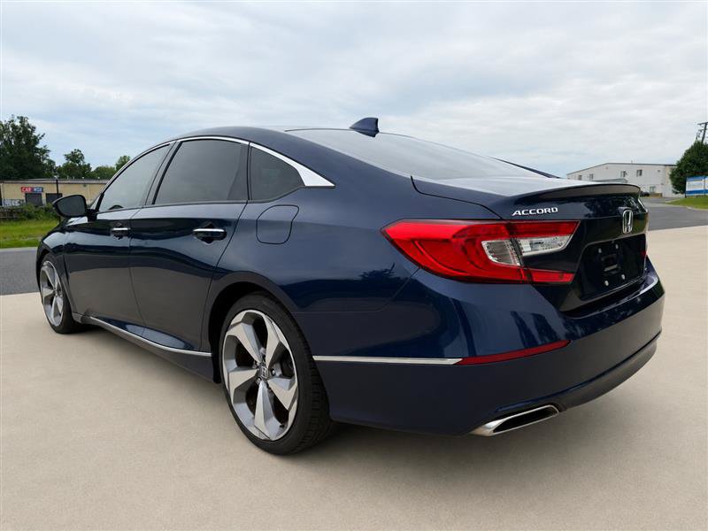 Used 2018 Honda Accord Touring image 5