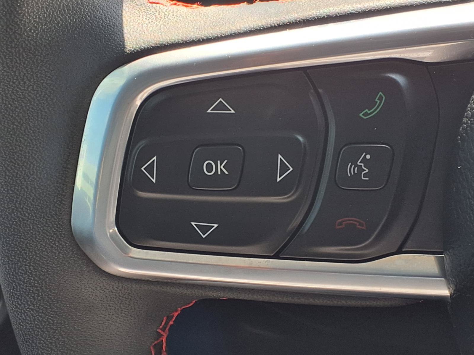 Used 2023 Jeep Wrangler Unlimited Rubicon AWD/4WD image 7