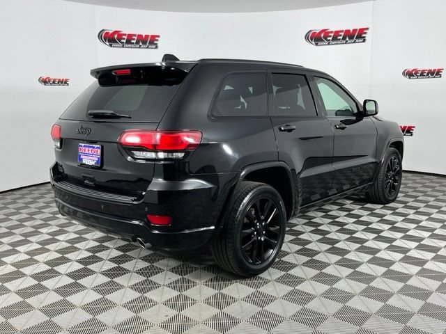 Used 2018 Jeep Grand Cherokee Altitude AWD/4WD image 3
