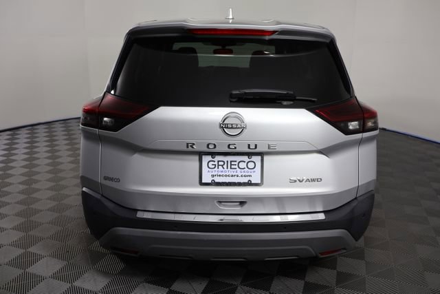 Used 2022 Nissan Rogue SV image 7