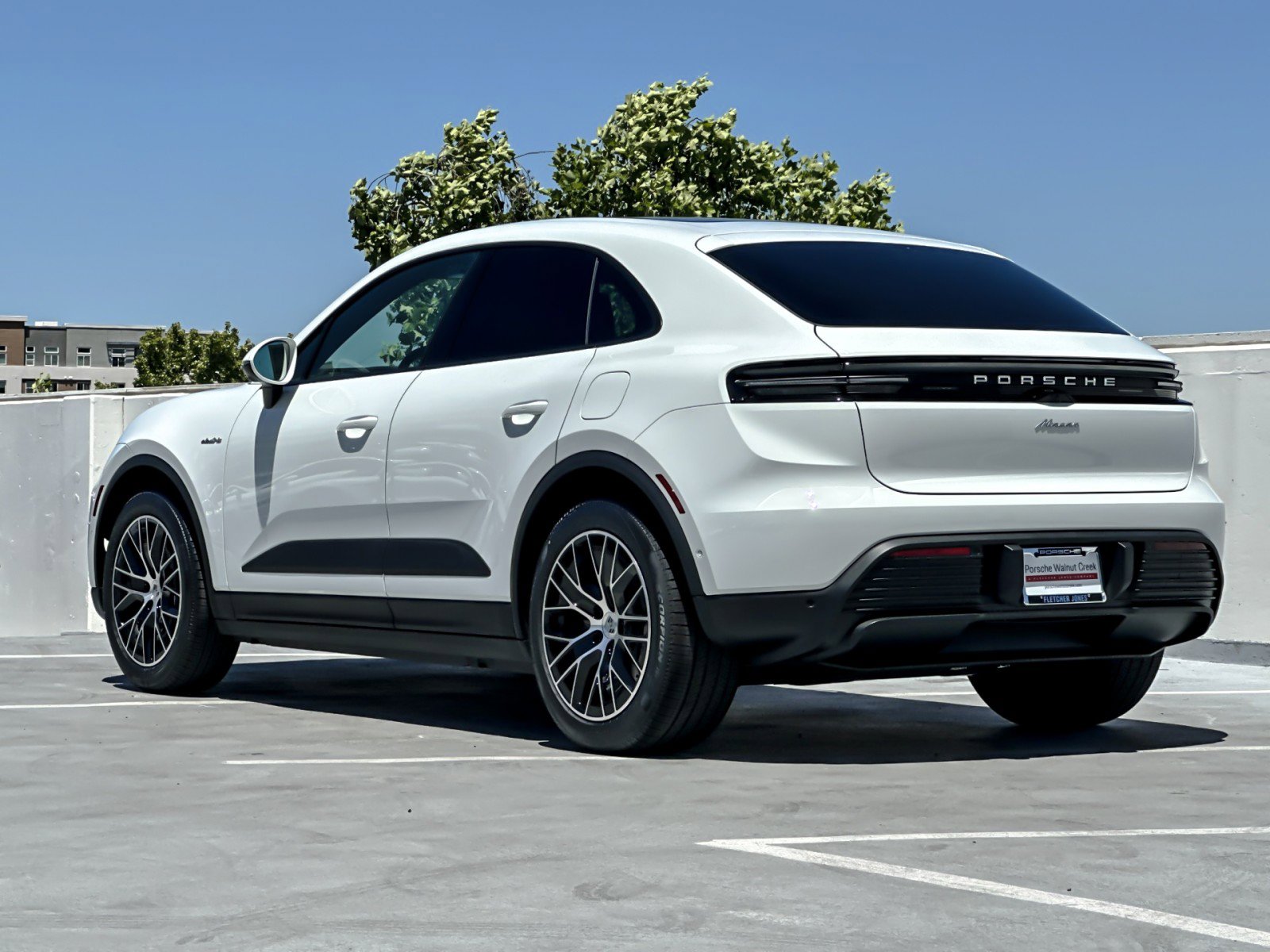 New 2026 Porsche Macan Electric RWD image 3