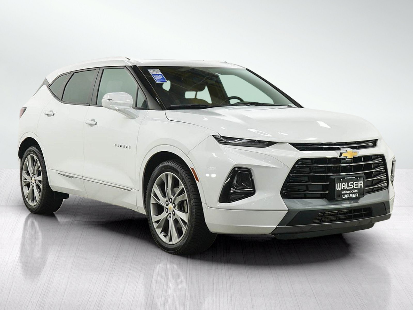 Used 2019 Chevrolet Blazer Premier w/ Sun and Wheels Package AWD/4WD image 7