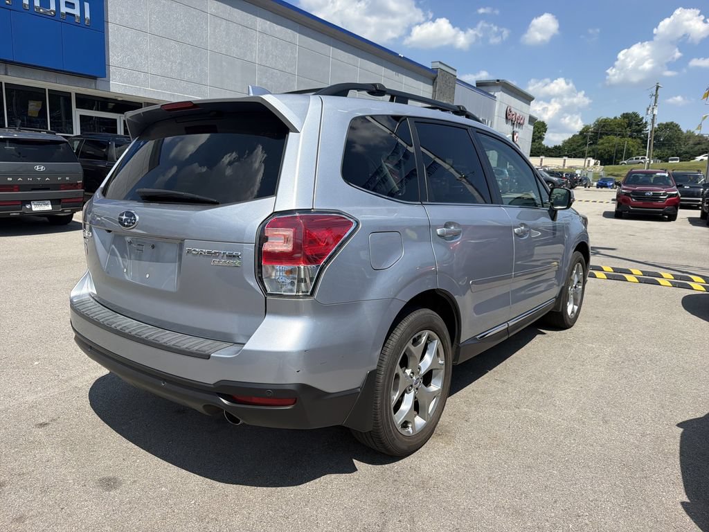Used 2017 Subaru Forester 2.5i Touring AWD/4WD image 8