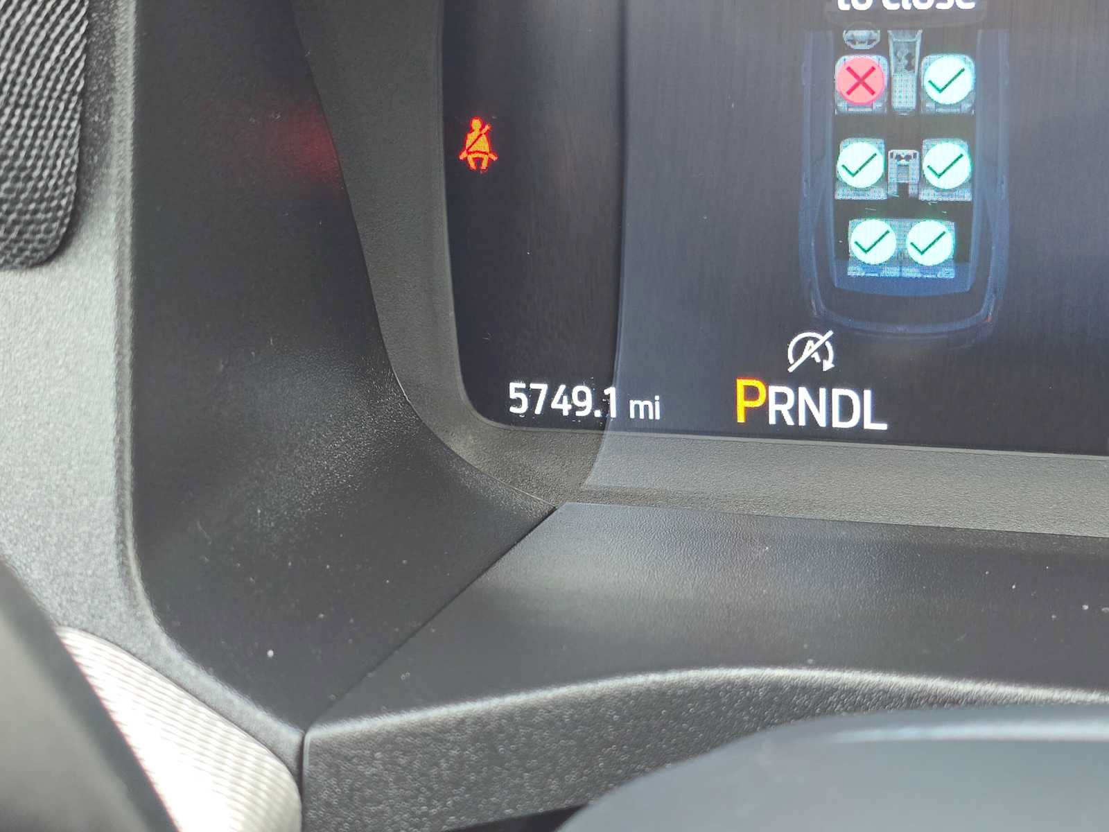 Used 2025 Ford Explorer Active w/ Active Comfort Package RWD image 29