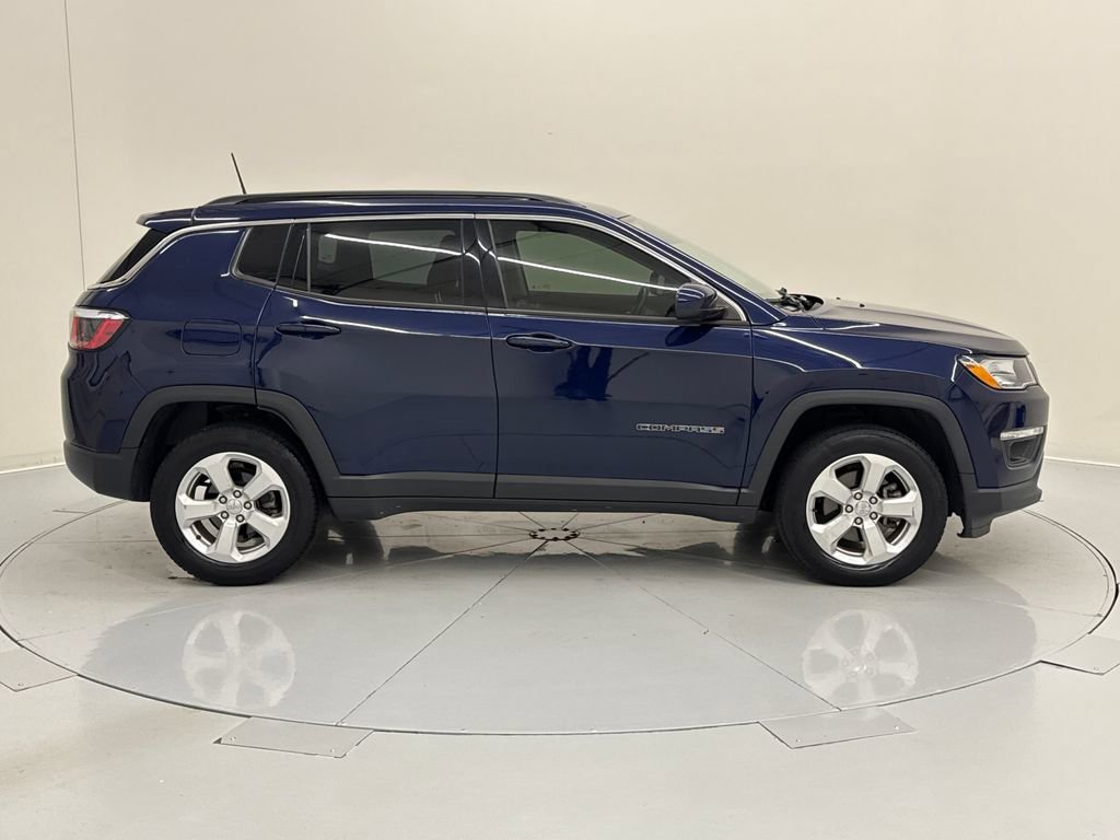 Used 2020 Jeep Compass Latitude w/ Cold Weather Group AWD/4WD image 7