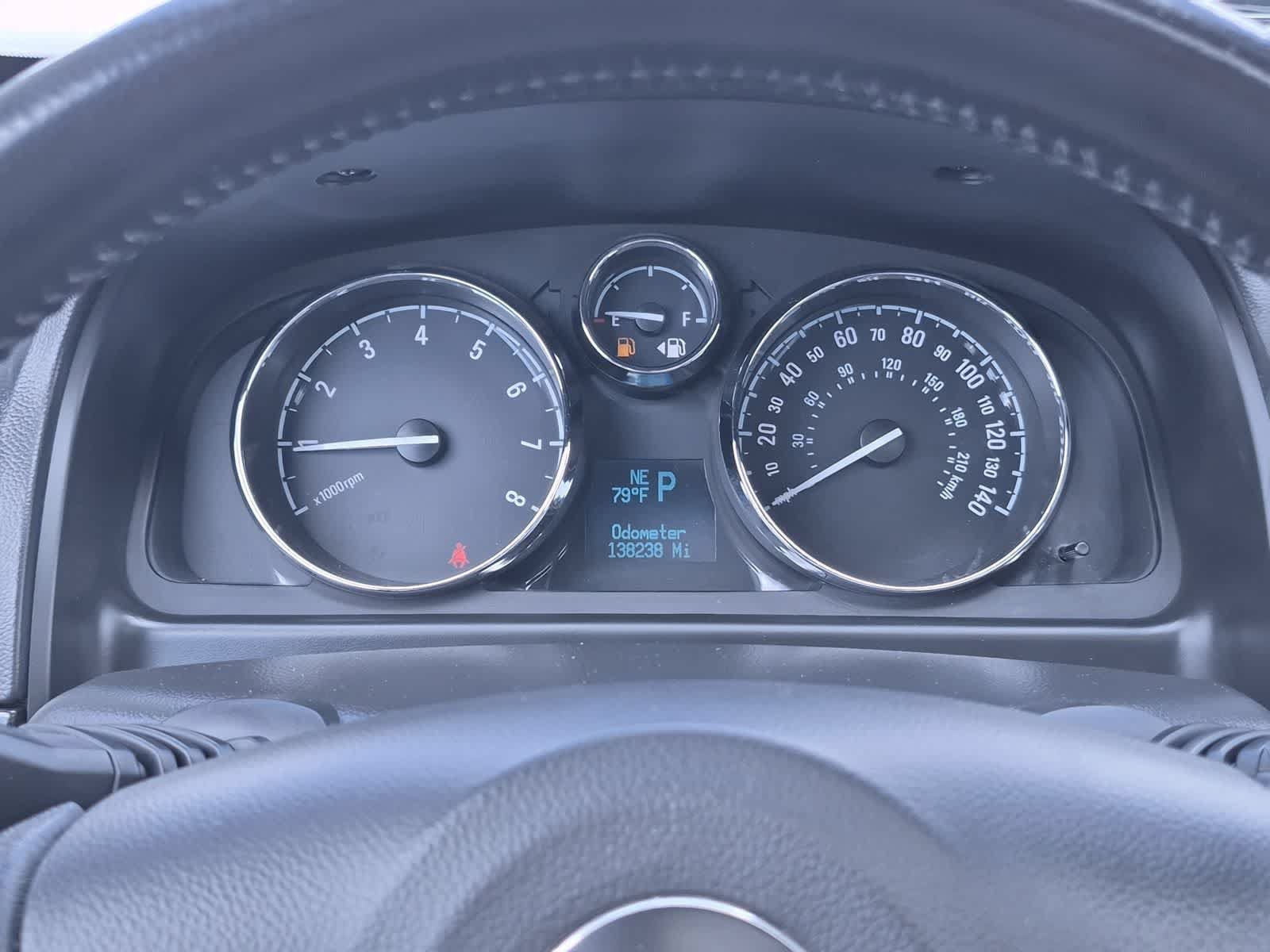 Used 2013 Chevrolet Captiva Sport LTZ FWD image 34