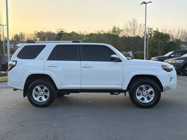 Used 2019 Toyota 4Runner SR5 AWD/4WD image 2