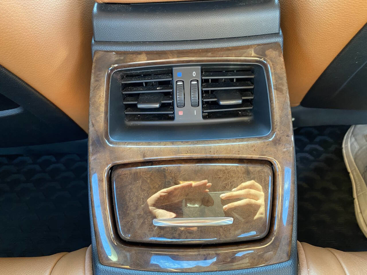 Used 2009 BMW 335i Coupe image 18