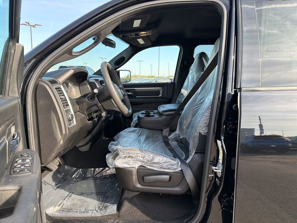Used 2024 RAM 1500 Classic Warlock image 14