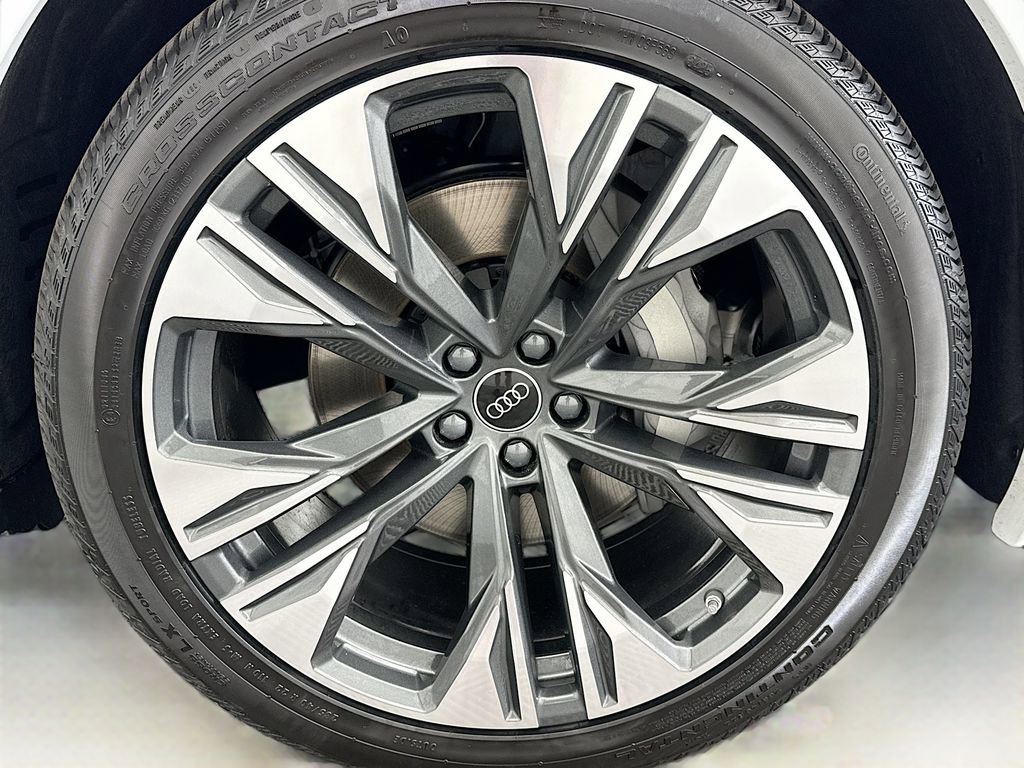 New 2026 Audi Q8 Premium Plus image 29