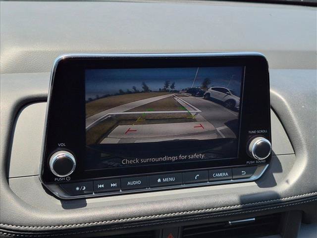 Used 2024 Nissan Rogue SV FWD image 13
