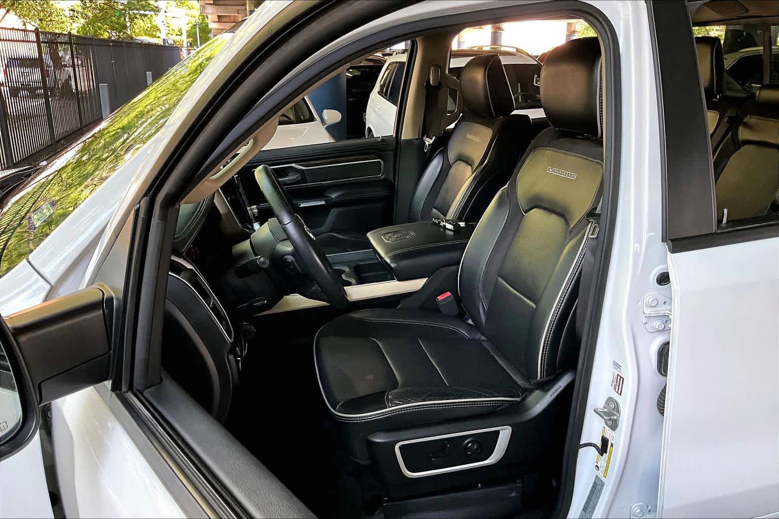 Used 2020 RAM 1500 Laramie AWD/4WD image 7