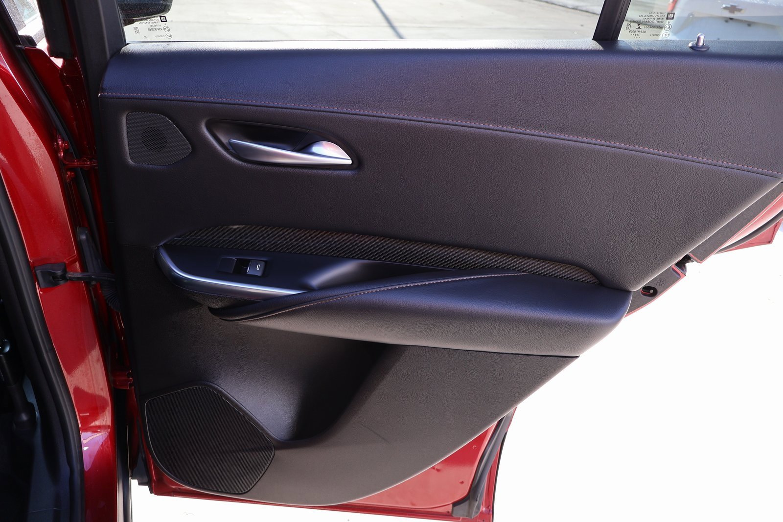 Used 2023 Cadillac XT4 Sport w/ Technology Package image 13