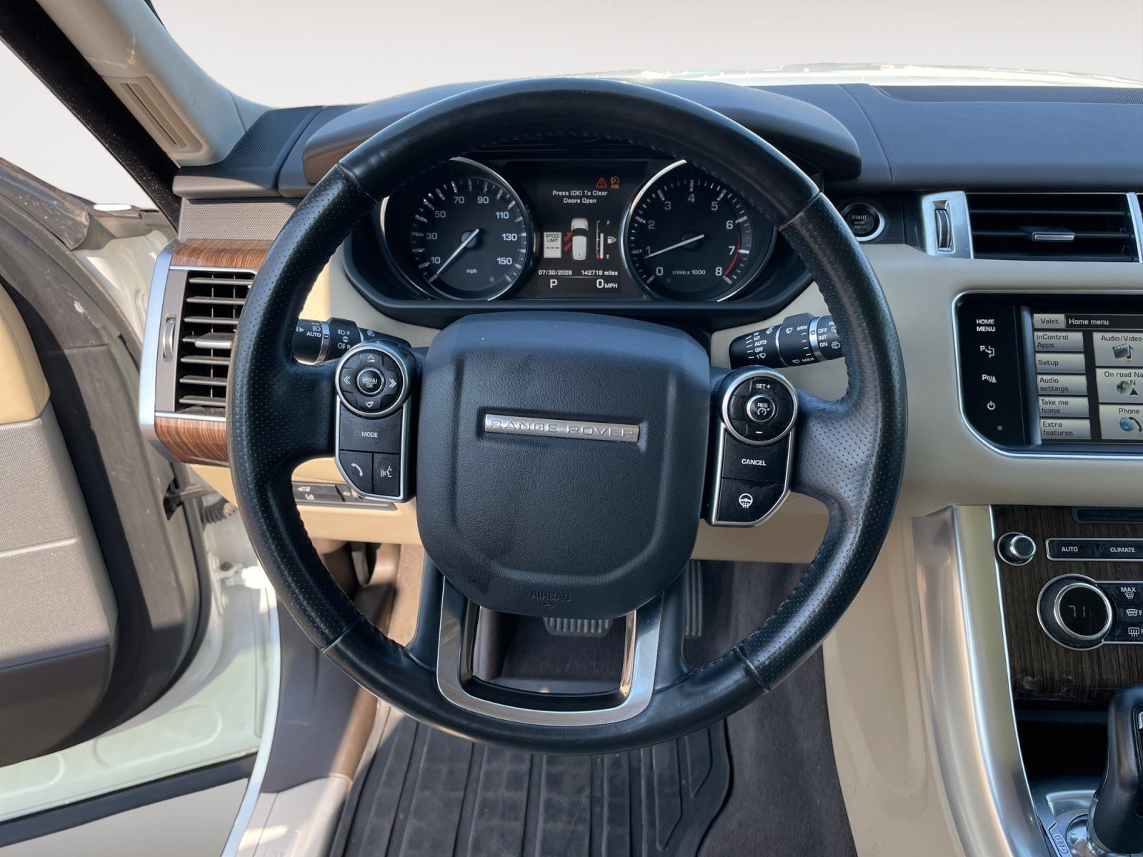 Used 2015 Land Rover Range Rover Sport HSE AWD/4WD image 14