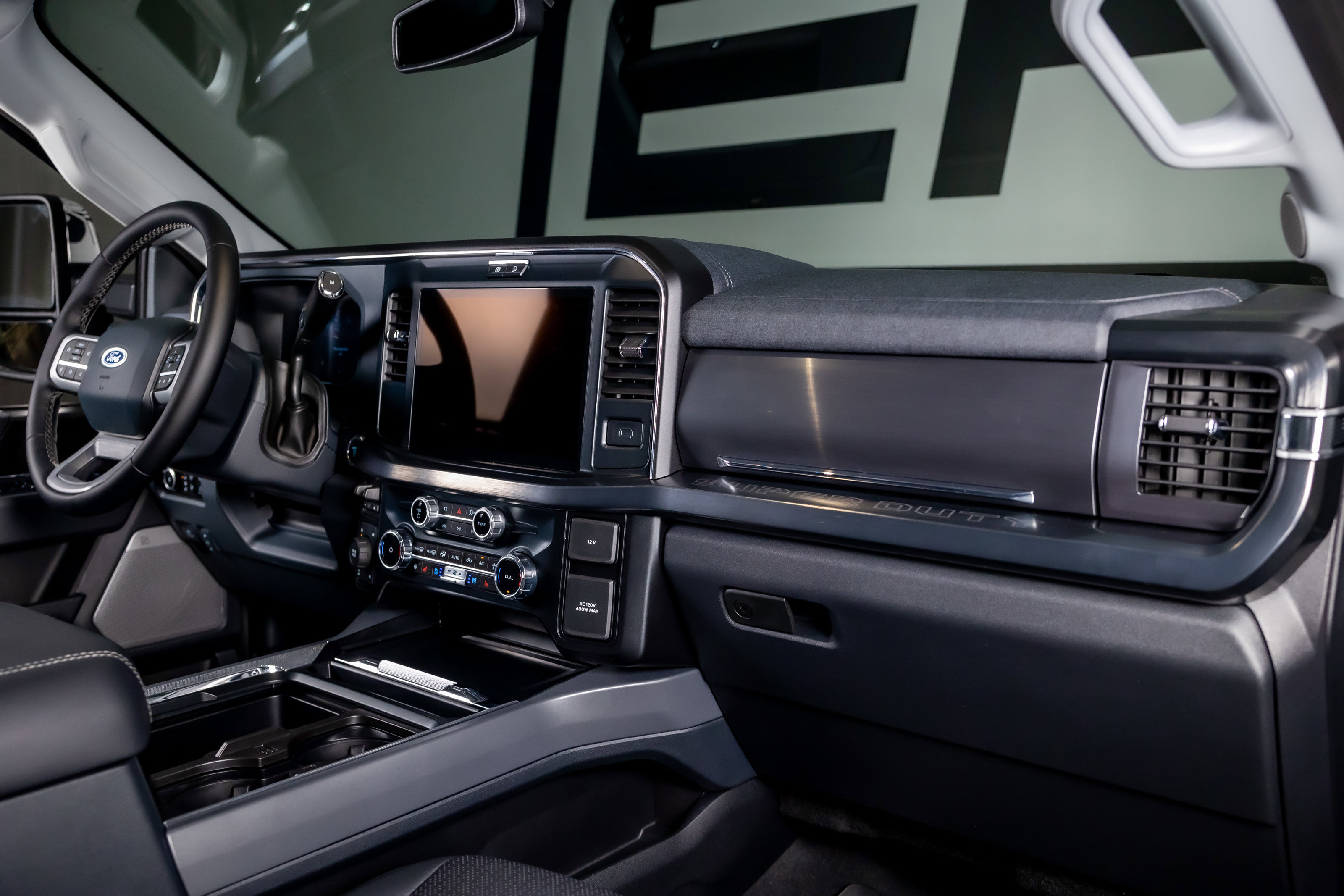 Used 2025 Ford F250 Lariat w/ Chrome Package image 27