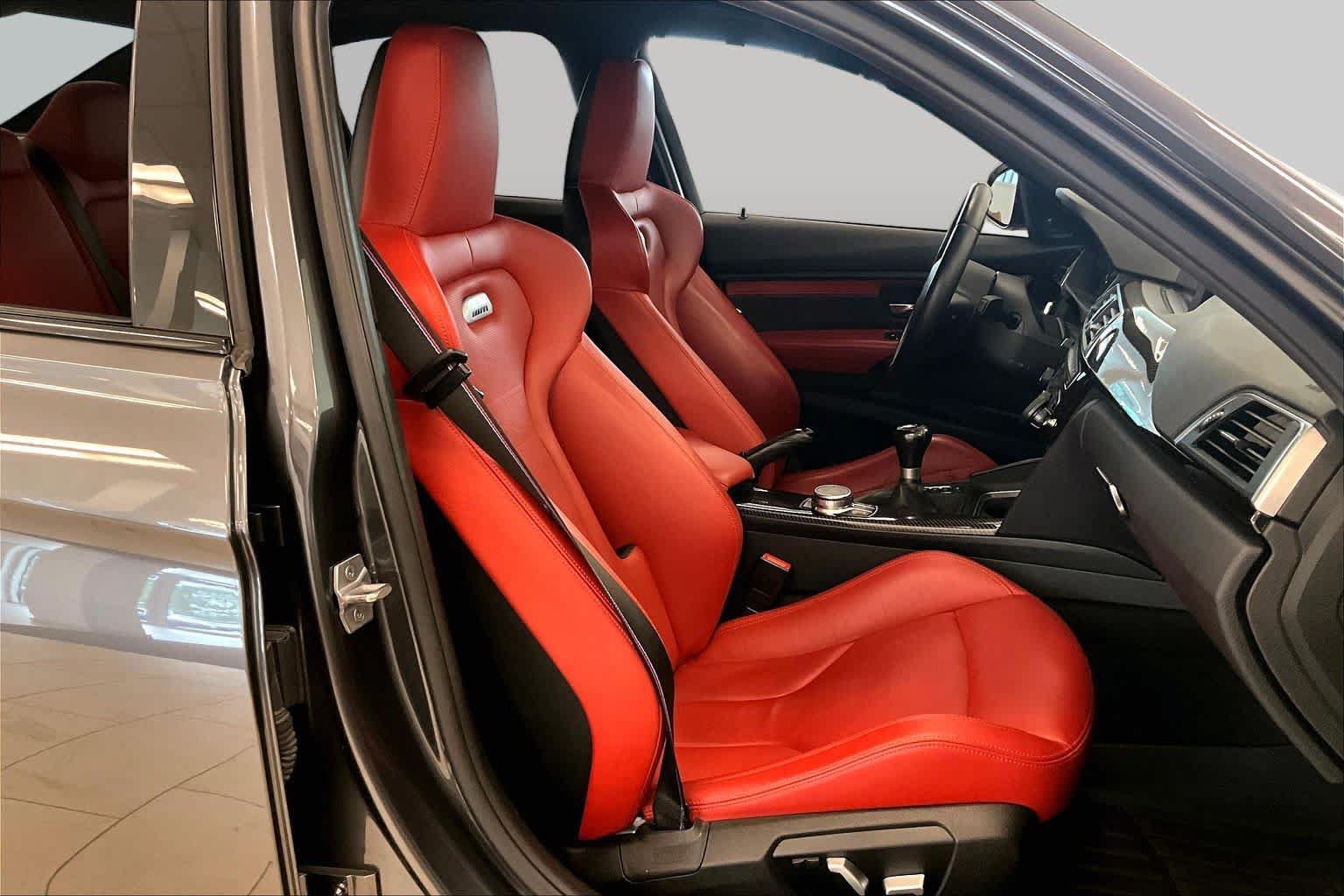 Used 2017 BMW M3 RWD image 8