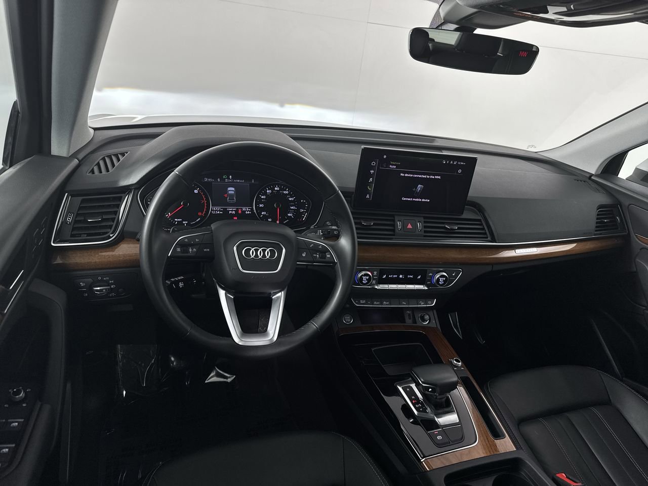 Used 2023 Audi Q5 2.0T Premium w/ Convenience Package AWD/4WD image 23