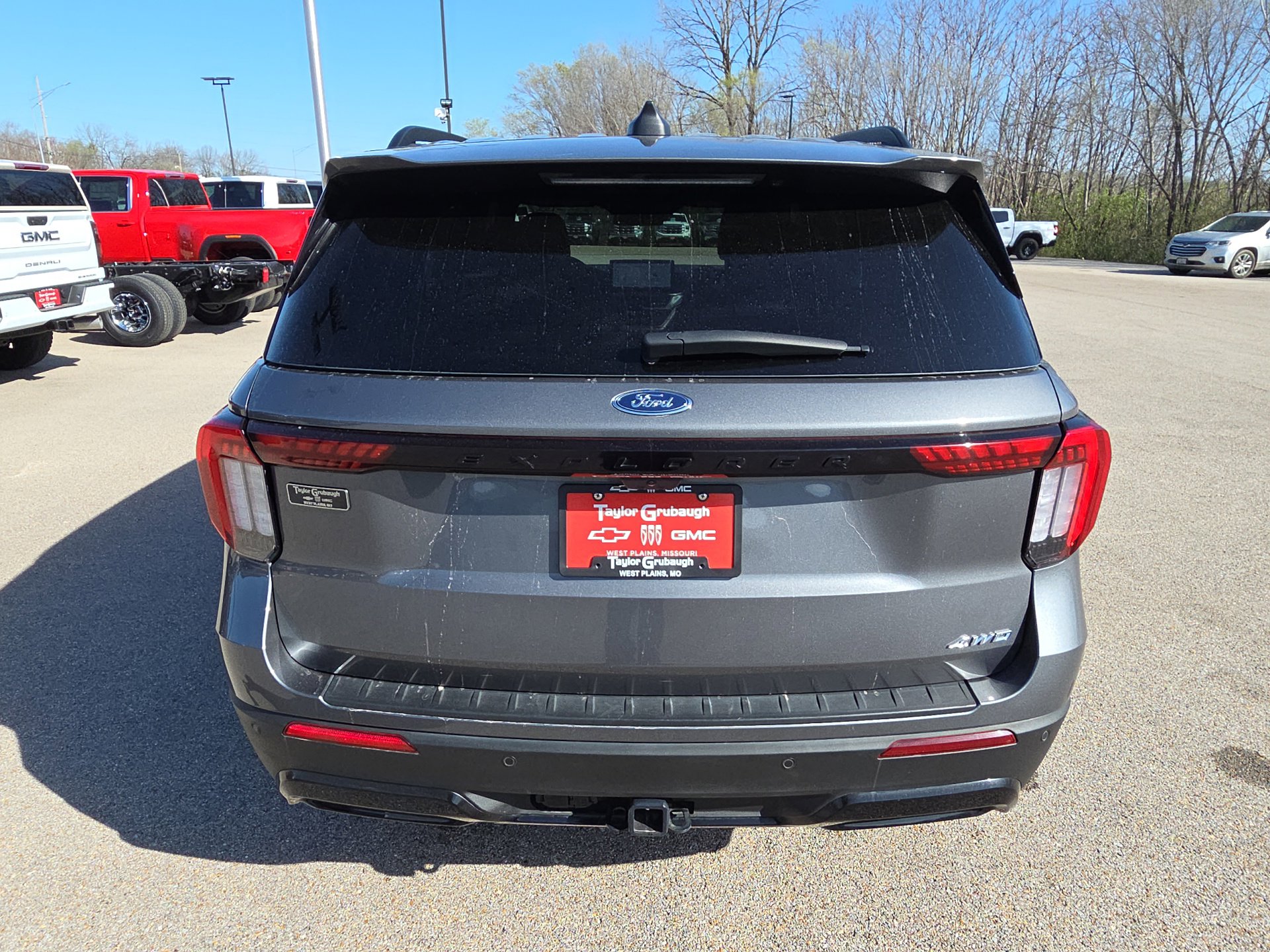 Used 2025 Ford Explorer ST-Line image 7
