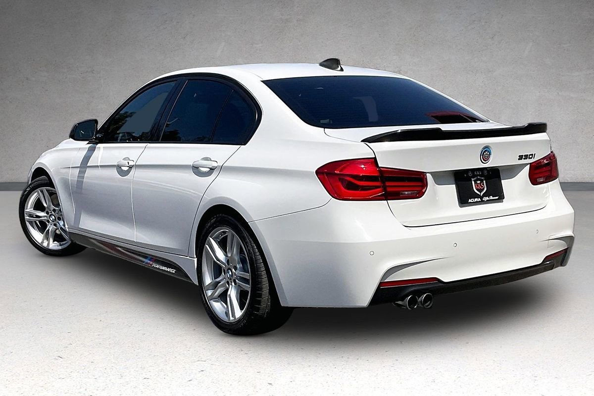 Used 2017 BMW 330i Sedan RWD image 28