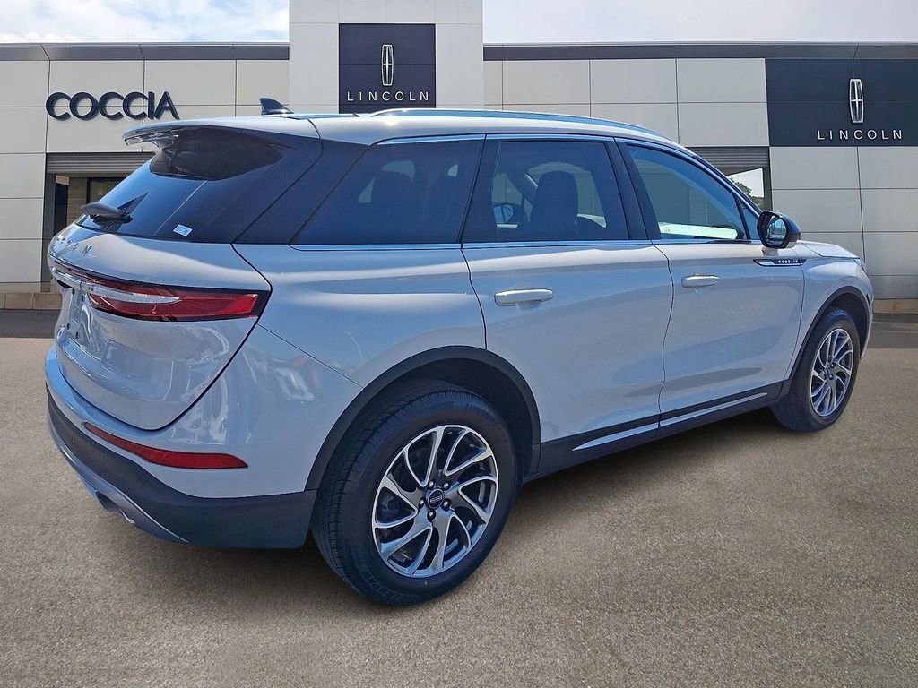 Used 2022 Lincoln Corsair AWD w/ Equipment Group 101A image 4