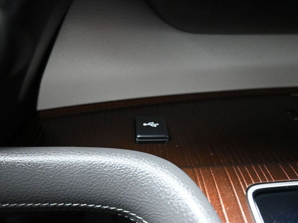 Used 2021 Toyota Sienna XLE w/ XLE Plus Package image 23