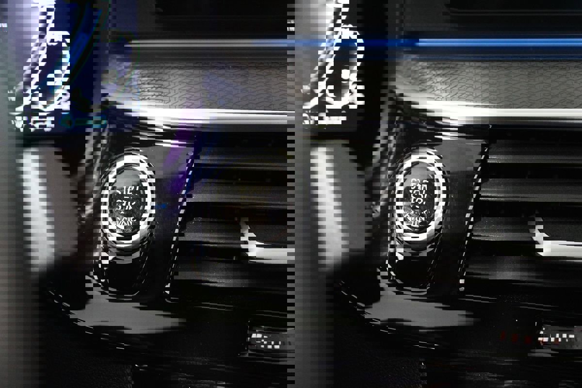 Used 2023 BMW 530e 530e w/ M Sport Package image 20