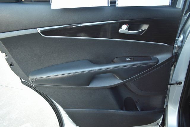 Used 2019 Kia Sorento LX image 30