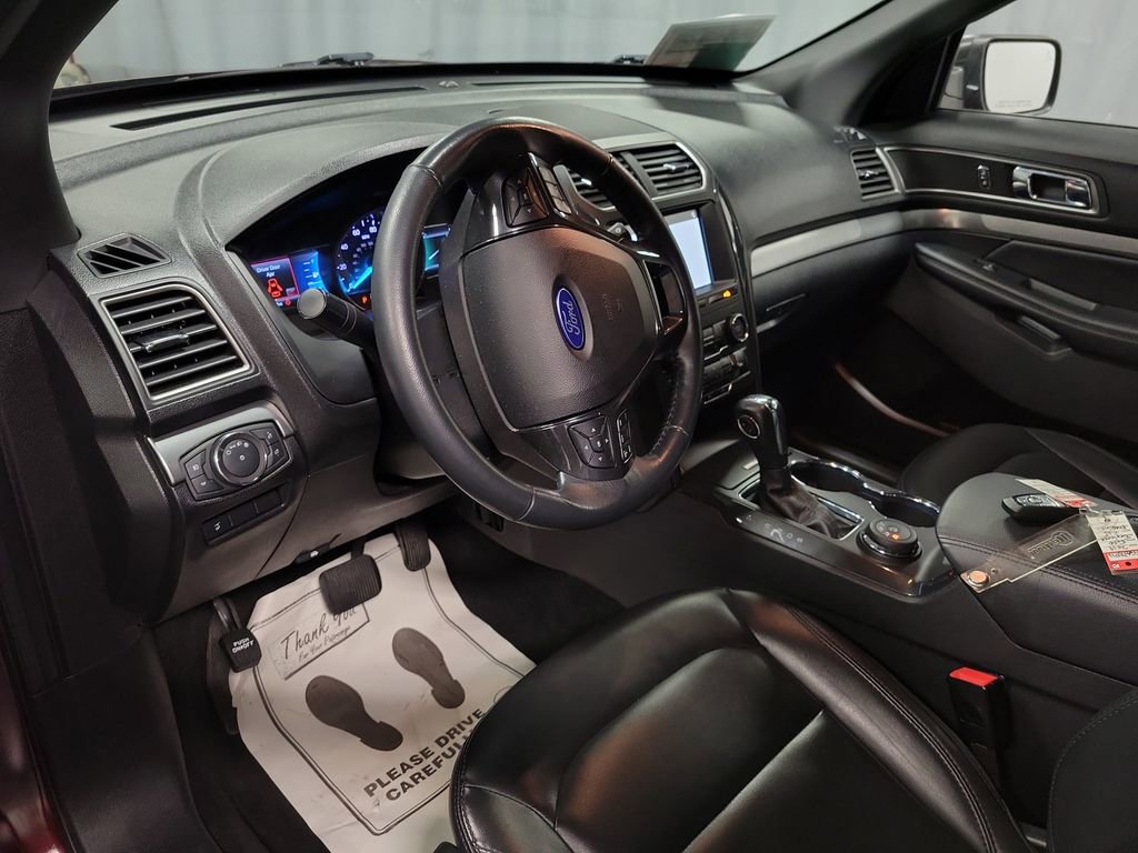 Used 2019 Ford Explorer XLT w/ Equipment Group 202A image 14