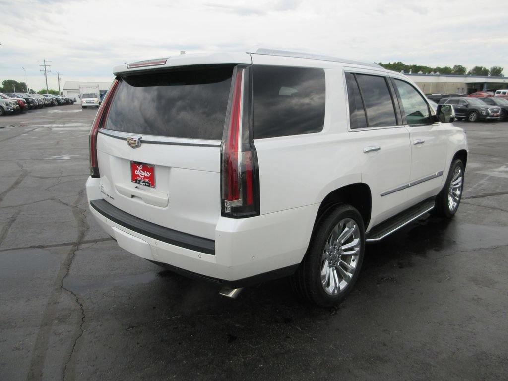 Certified 2018 Cadillac Escalade Luxury w/ LPO, Radiant Package AWD/4WD image 6