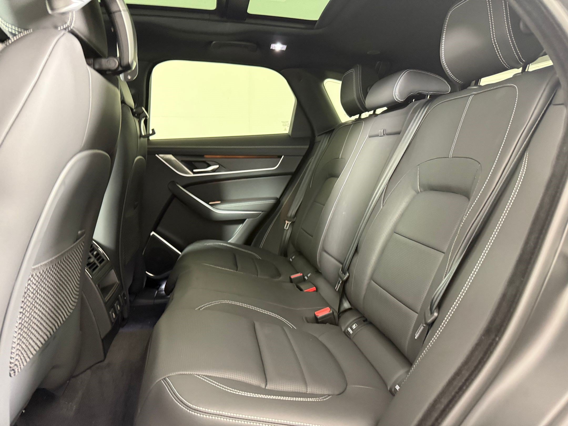 New 2026 Jaguar F-PACE R-Dynamic S AWD/4WD image 21