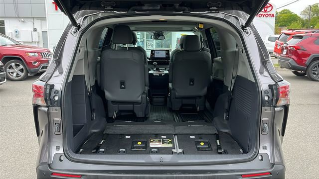 Certified 2021 Toyota Sienna XLE AWD/4WD image 24