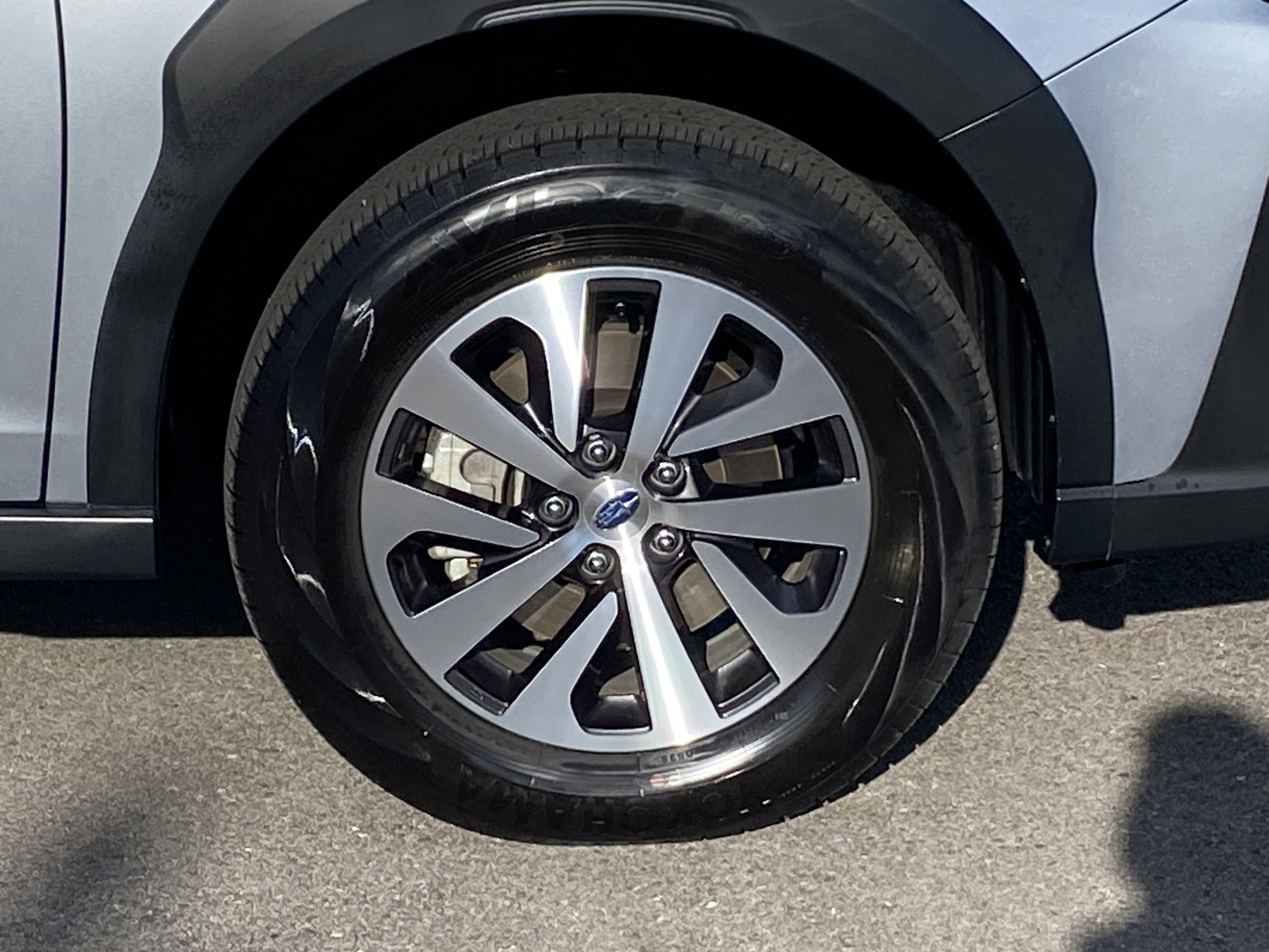 Used 2025 Subaru Outback Premium image 28