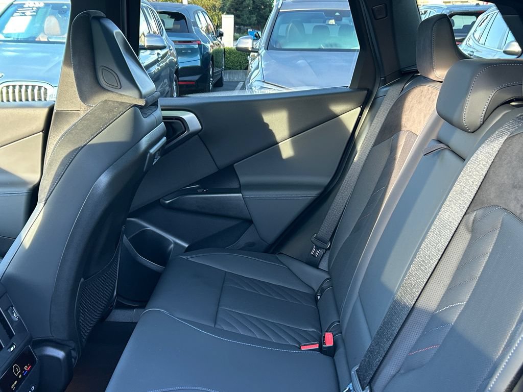 Used 2025 BMW X3 xDrive30i w/ Premium Package AWD/4WD image 29