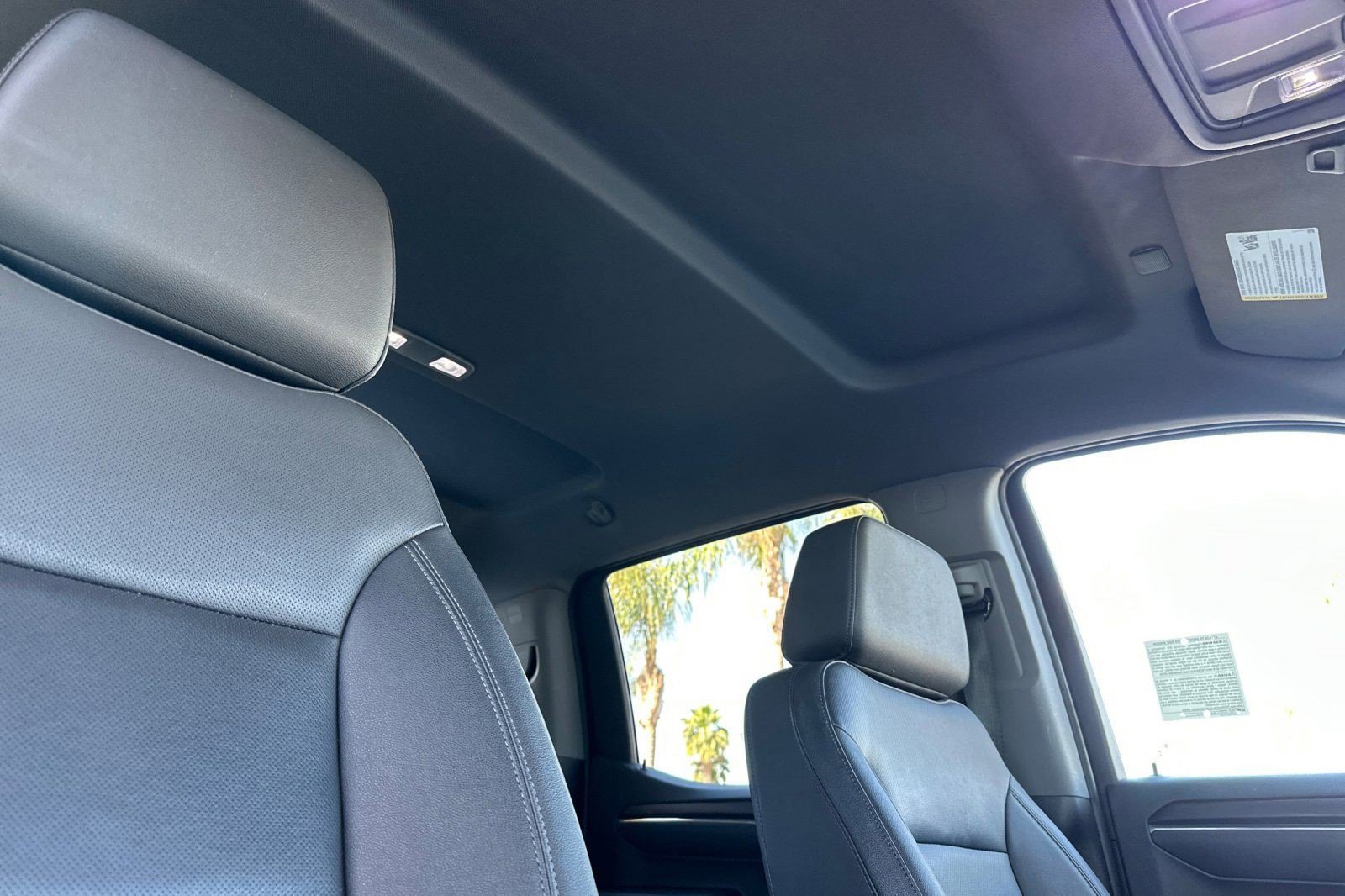 Certified 2025 GMC Sierra 1500 SLT AWD/4WD image 26
