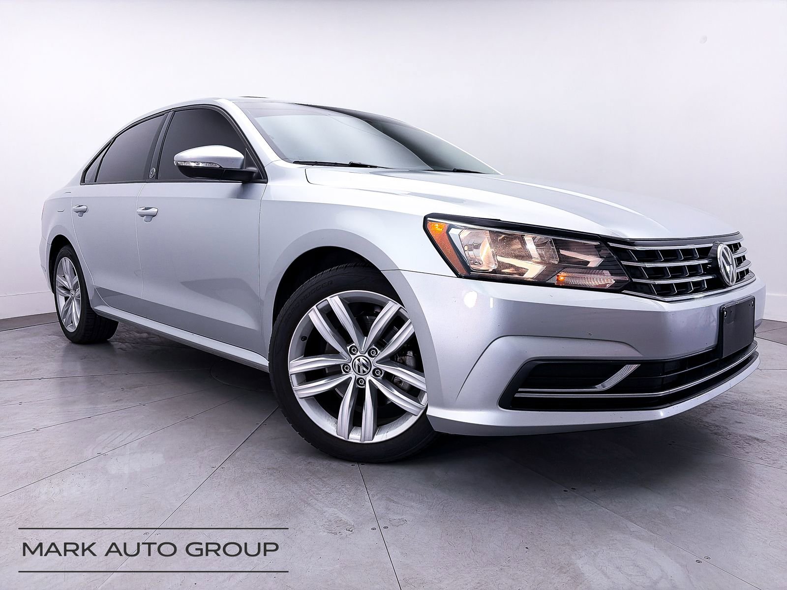 Used 2019 Volkswagen Passat 2.0T Wolfsburg FWD video 1